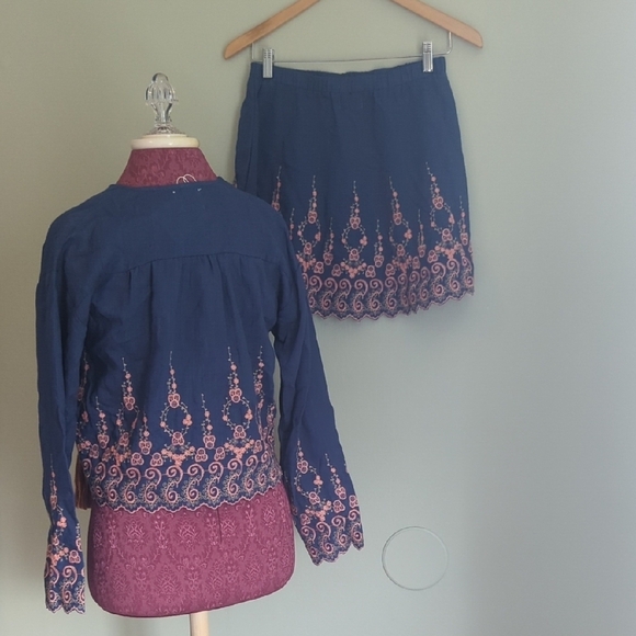 Embroidered Blue Skirt - Picture 2 of 8